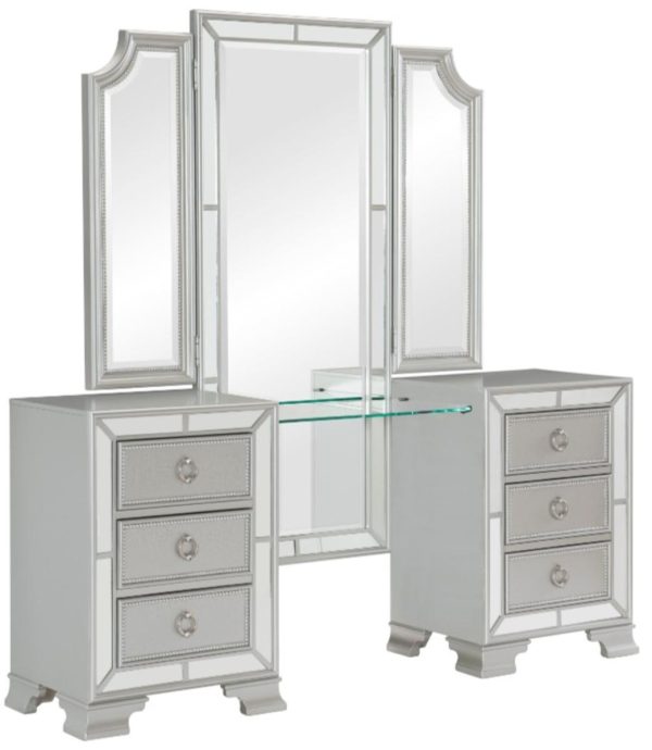 Avondale Vanity Dresser with Mirror in Silver 1646-15 For Sale